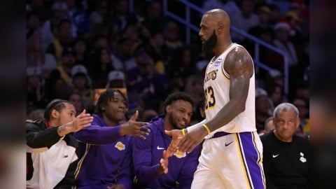 NBA(影)／40歲詹皇明星賽人氣大暴跌！字母哥、唐西奇暫居東西部票王
