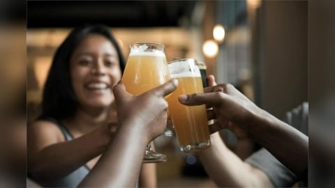 跨年夜又溼又冷   注意！醫曝「酒後一狀況」極易失溫增急症風險