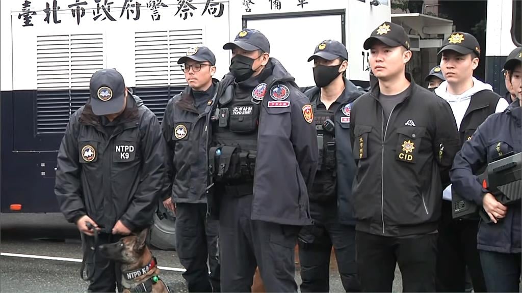 北市跨年維安升級 進場一律搜包包過安檢門