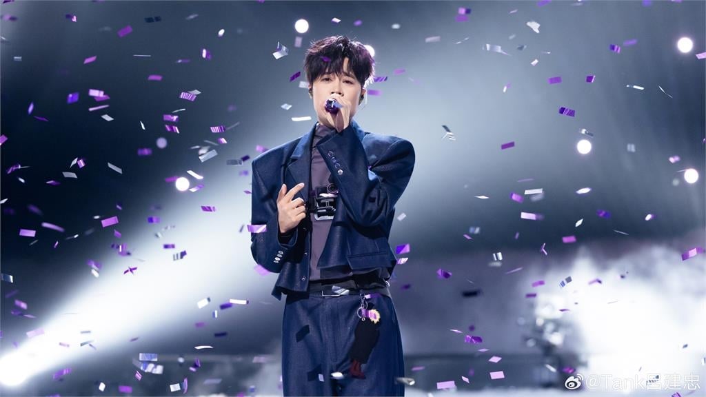 Tank首登中國跨年…以「心臟捐獻者視角」開唱！現場「這1幕」他秒哽咽