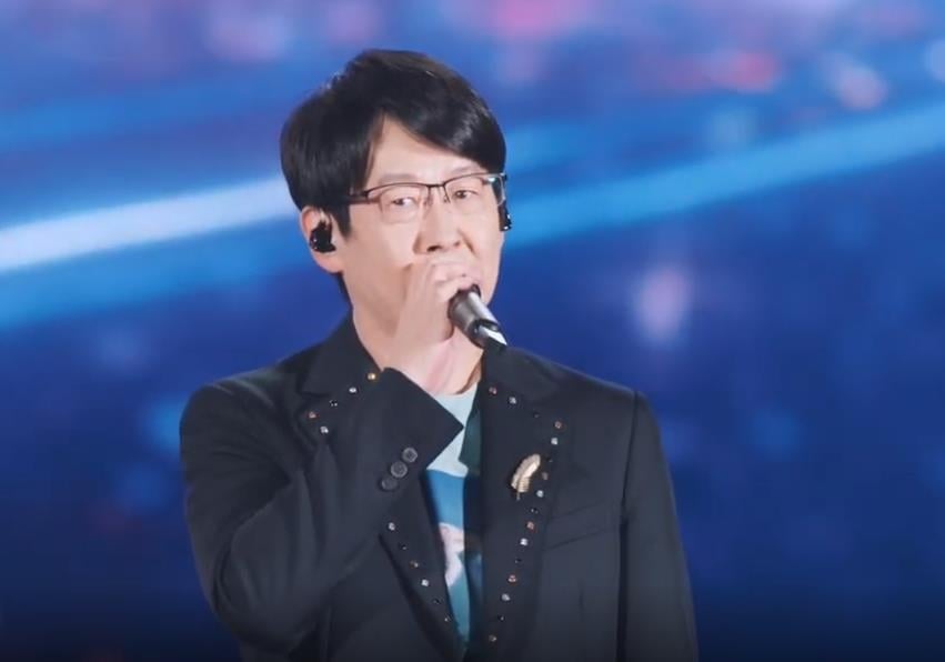 五月天陪歌迷倒數！　上萬名歌迷大合唱　承諾會陪大家一直唱到80歲