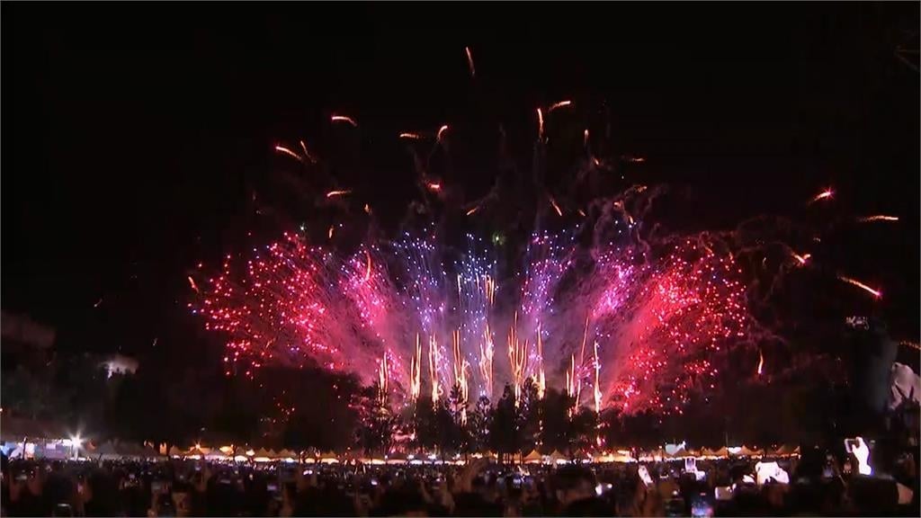 台日韓港跨國演出陣容! 台南跨年吸引逾30萬人破紀錄