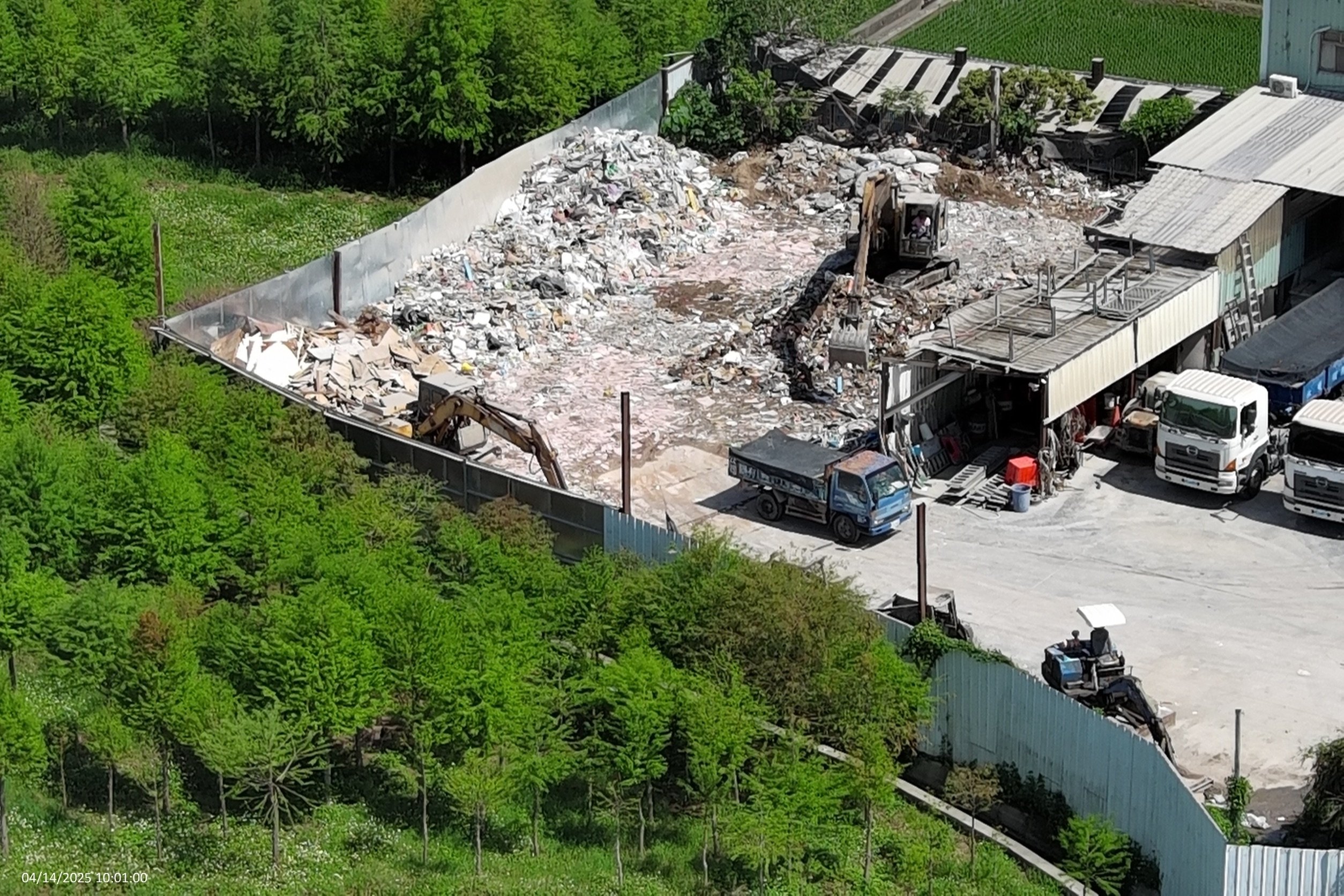 營建廢棄物毒害中南部5大溪流 檢警出重手逮22人