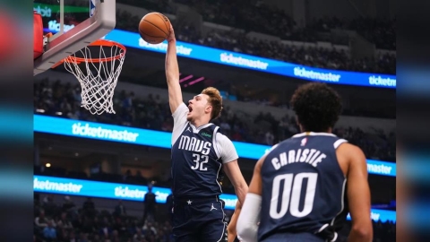 NBA(影)/2026年劇力萬鈞爆扣!旗子哥新年首戰上演雄鷹式灌籃 震撼美航中心