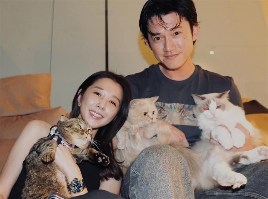 吳慷仁在台跨年「邵雨薇暗黑熱舞」嗨過頭！當場喝斷片「醉倒他懷裡」全被拍