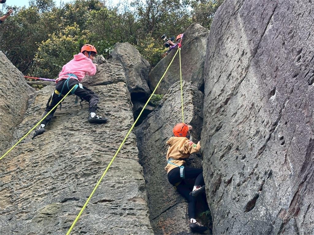 攀岩被質疑「爬假的」!楊繡惠怒嗆網友率先挑戰