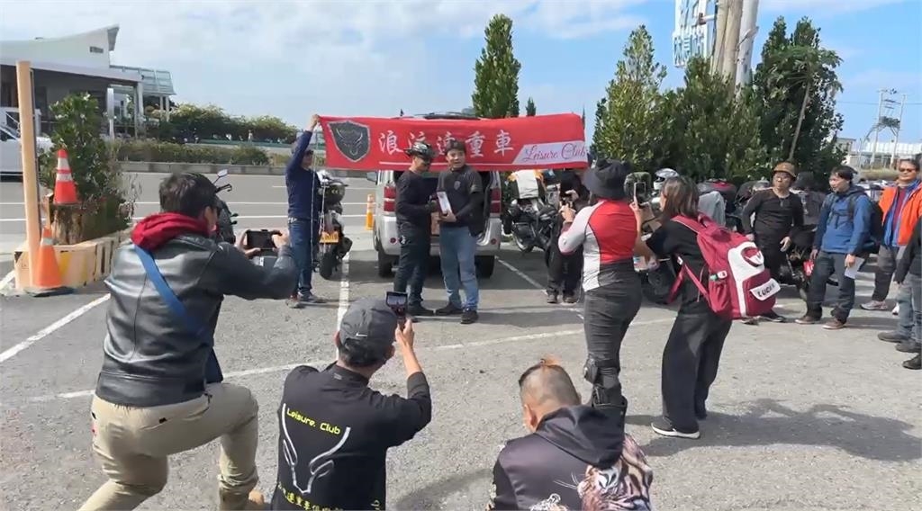 拚了！挑戰第八年元旦跨年日環　上百台重機不畏風雨熱血上路