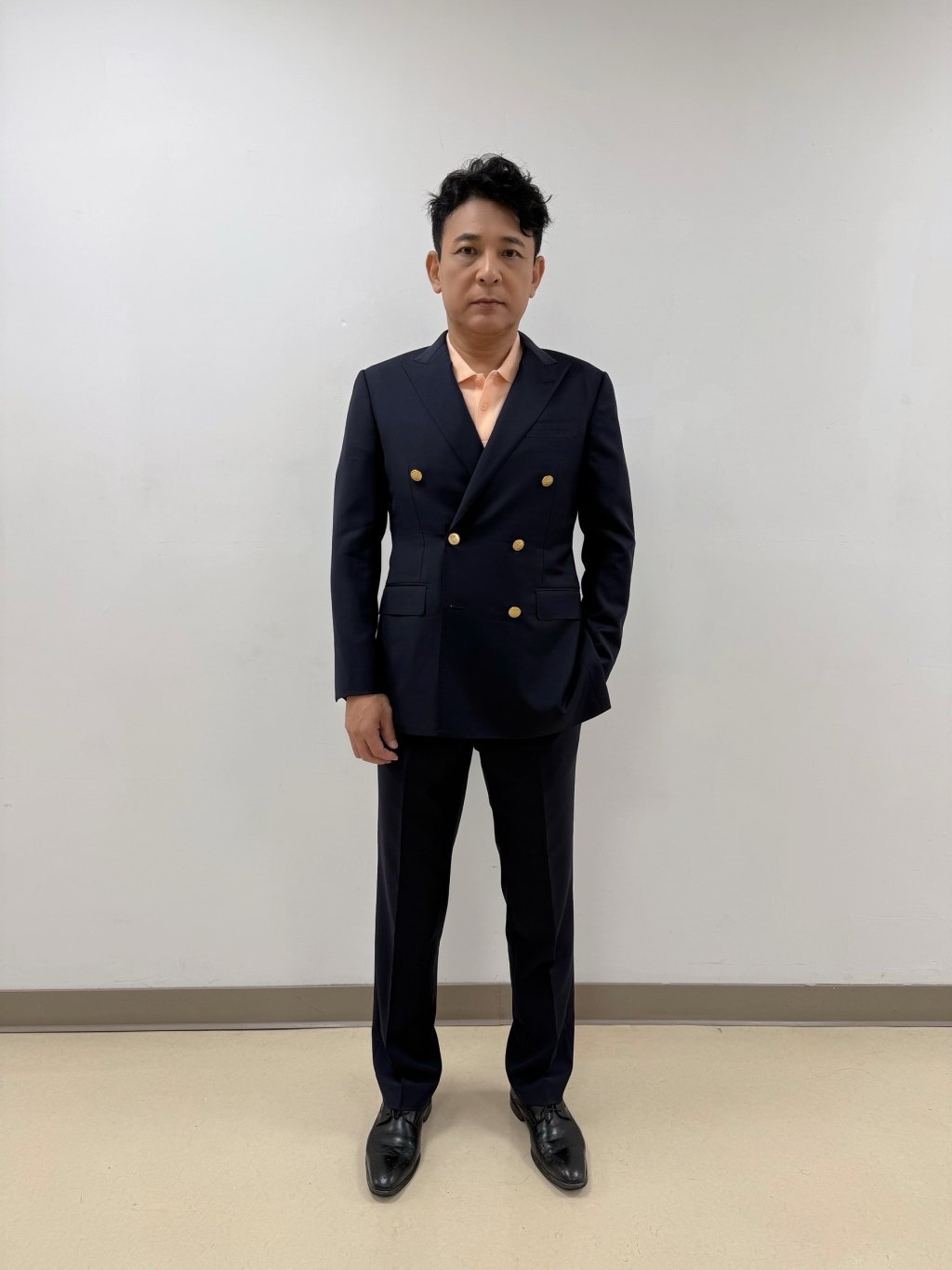 胡鴻達加入《豆腐媽媽》特地剪新髮型!為演出「這角色」砸重本治裝