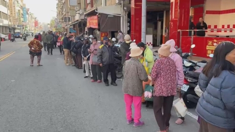 排骨飯南霸天進駐光華夜市 開幕首日祭1元便當超狂優惠