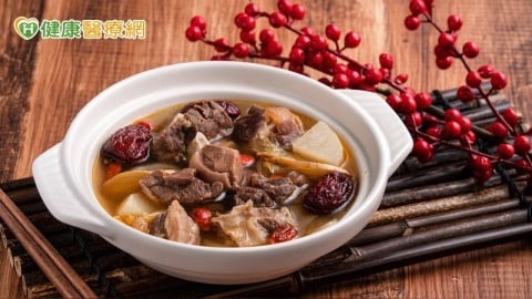 冬天進補暖身！婦產醫說明當歸特性　解析婦科病患常見1問題