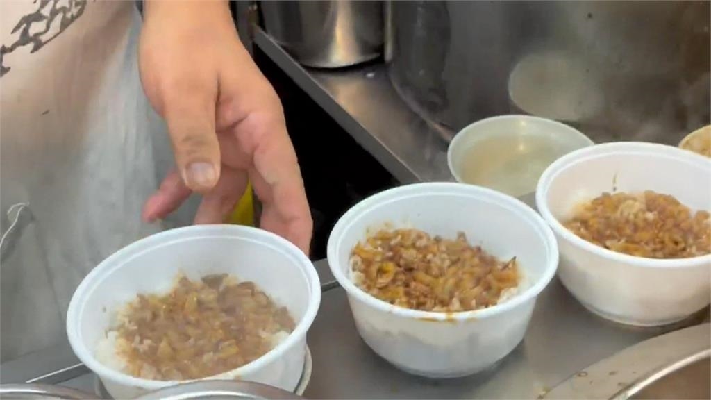 黑白大廚金度潤驚喜現身基隆廟口夜市　滷肉飯.咖哩炒麵樣樣來！