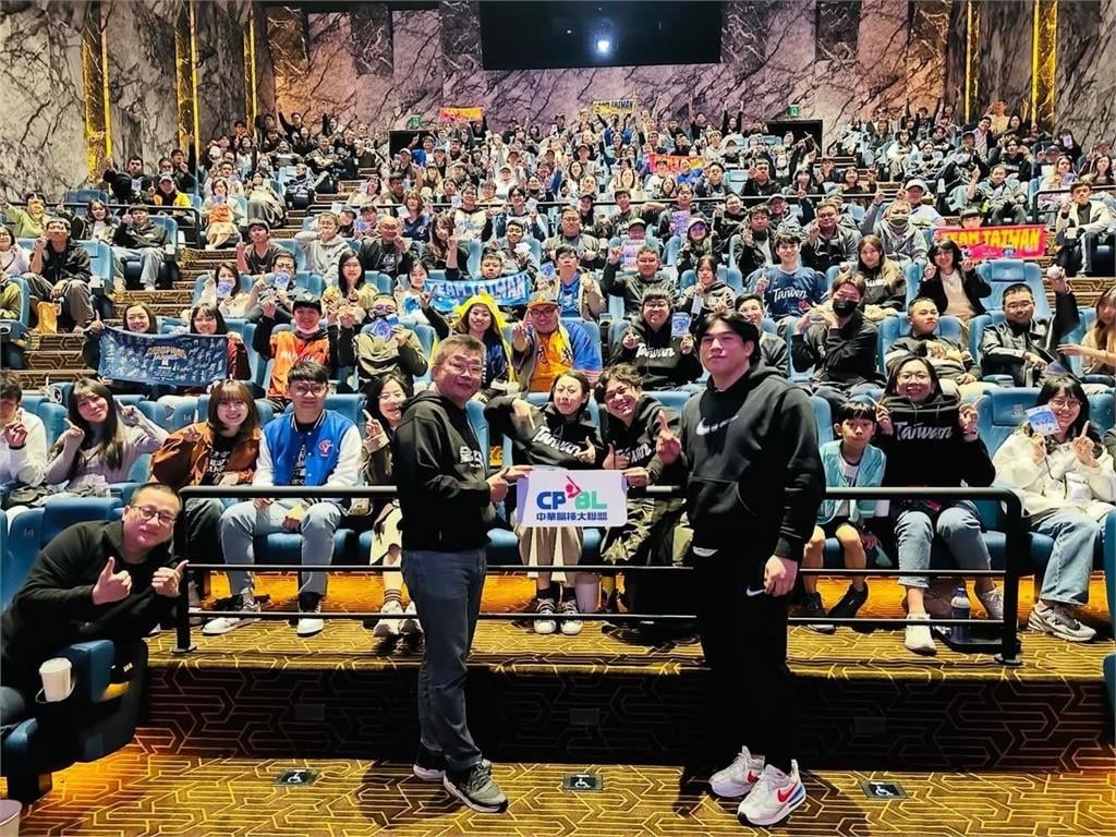 《冠軍之路》狂寫影史票房紀錄！蔡其昌「5刷」感性警告：極重度要準備腸胃藥