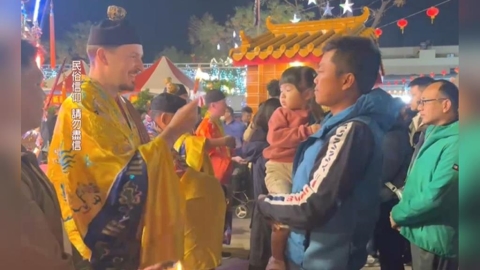 彰化溪湖24年一度建醮大典 "老外法師"持火筆作法