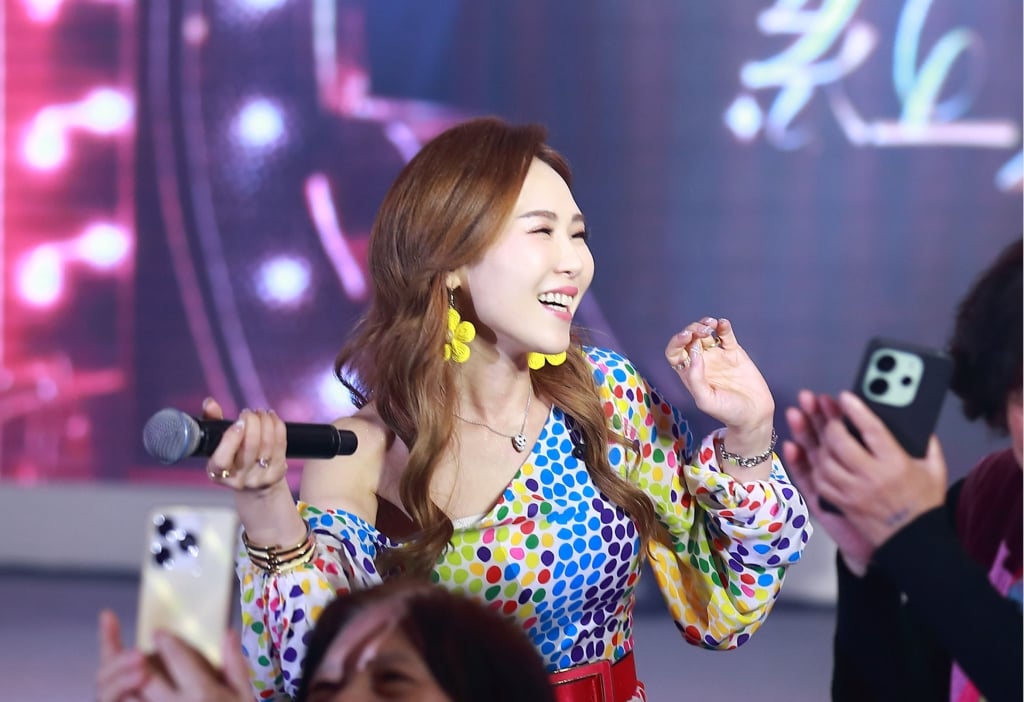 吳申梅新年開唱曝喜訊! 香港老公罕露面挺老婆 甜蜜互動引矚目