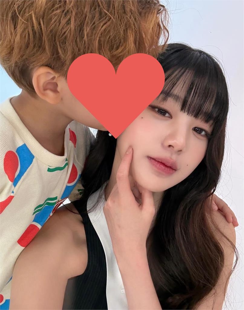 張員瑛偷交男朋友?IG突曬「臉頰親親照」網一看羨慕了:那個人應該是我