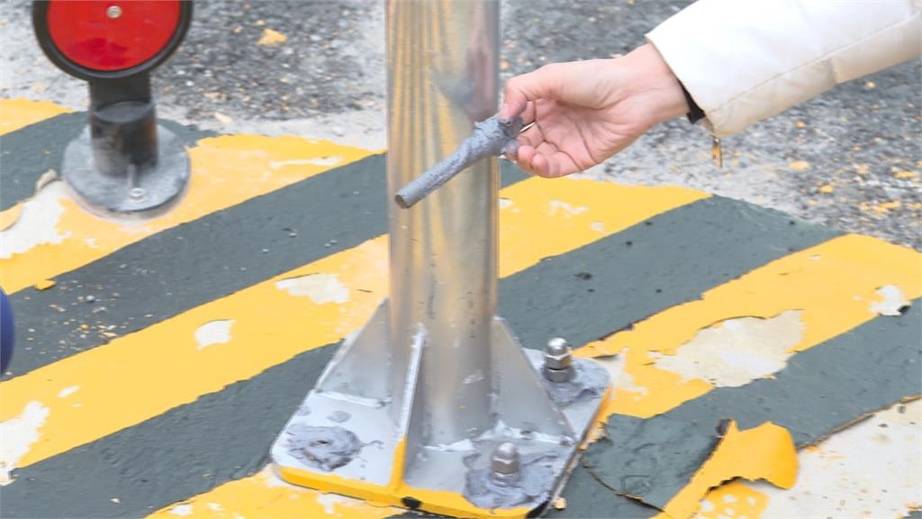 行人庇護島「僅5公分高+警示線剝落」 北市議員炮轟