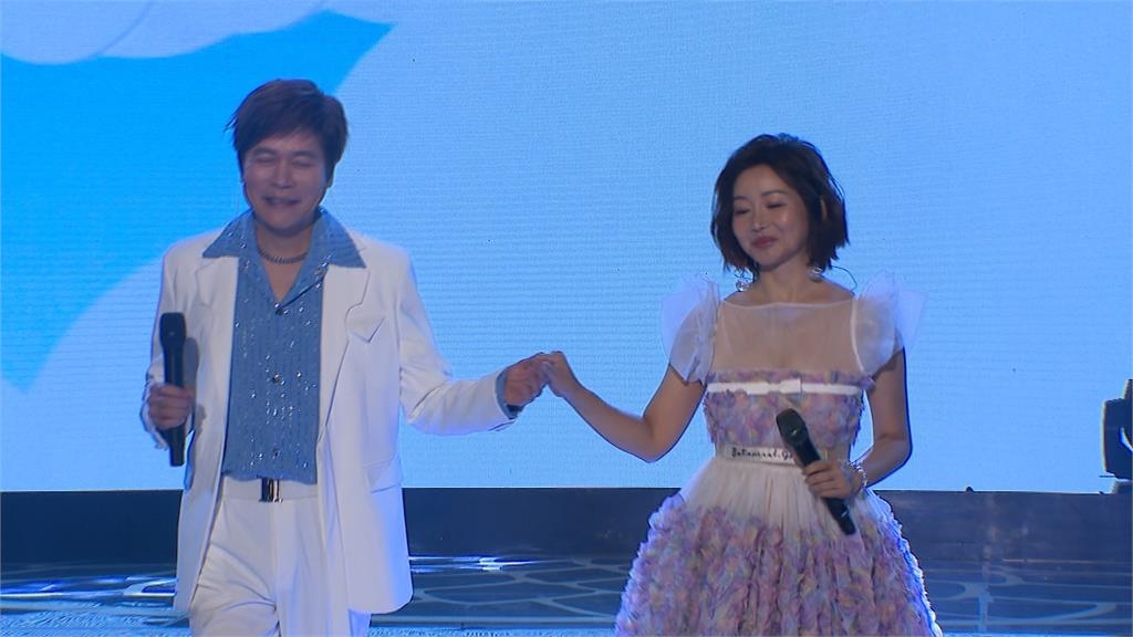 動攝護腺手術…洪榮宏認了：現在包尿布！證實「分居第三任嫩妻」原因曝光