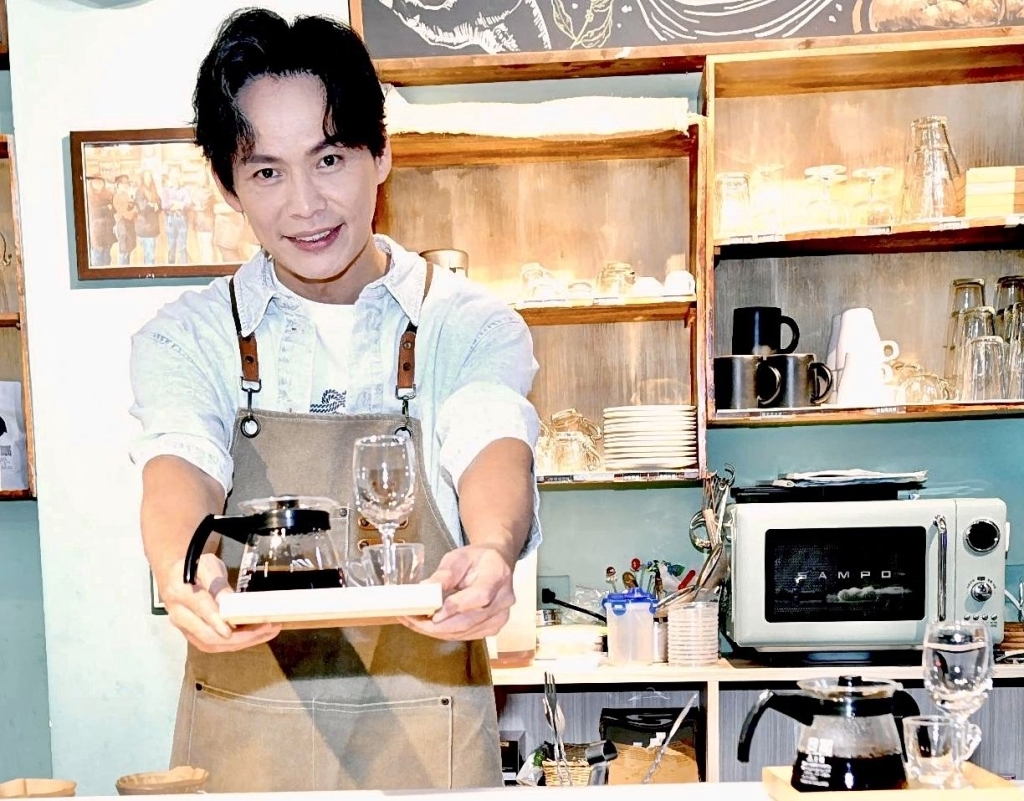 黃鐙輝演戲拍到暈眩！健康報告異常被警告「會死掉」 自爆花半年休養