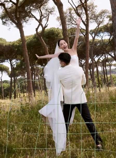 今年林映唯也步入禮堂。(圖/翻攝自林映唯IG)