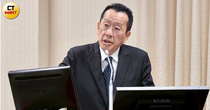 國防部長顧立雄(圖)已進駐空軍司令部掌握全盤狀況,要求全力動員搜救。(圖/黃耀徵攝)