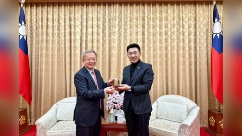 黃仁勳再掀浪潮　江啟臣盼打造台中AI機器人智慧園區