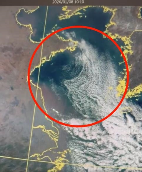 台灣上空驚見明顯波動！專家分析「1現象」示警：今晚有輻射冷卻低溫