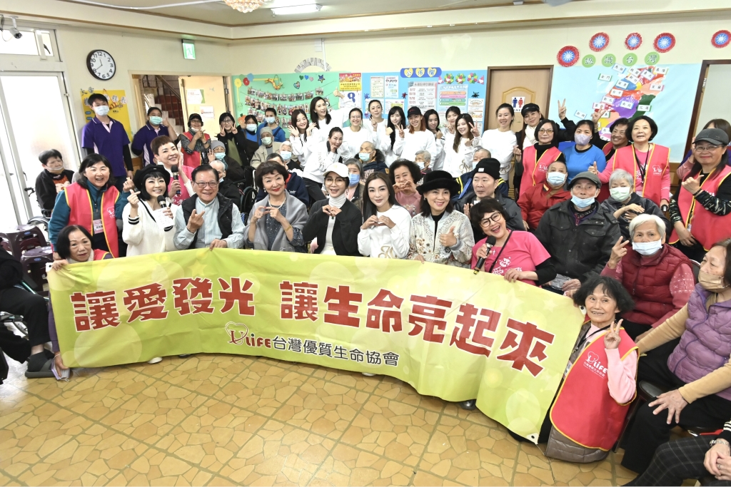 看見破鞋還在穿！陳美鳳心疼獨居長輩 自掏腰包寒冬送暖