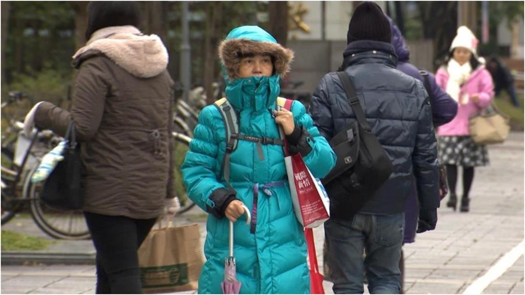 台灣冬天冷到不舒服!他曝「2原因」網狂點頭:室內坐還比外面走更冷