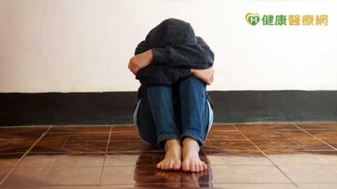 知名女星息影後陷「我是誰」迷失　醫分析情緒低潮與憂鬱症警訊