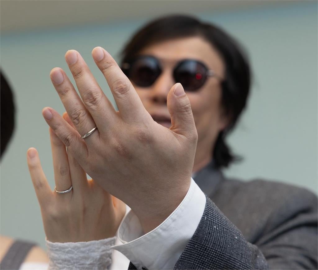 蕭煌奇突拋結婚喜訊!老婆身分疑寵物訓練師…「神似桂綸鎂」正面照曝光