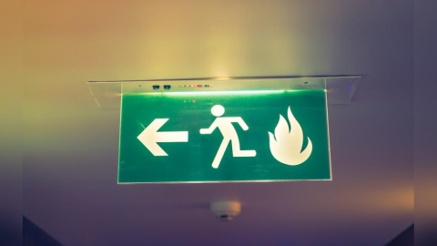 遇火災怎麼辦？關鍵時刻勿躲浴室 消防署揭1逃生原則