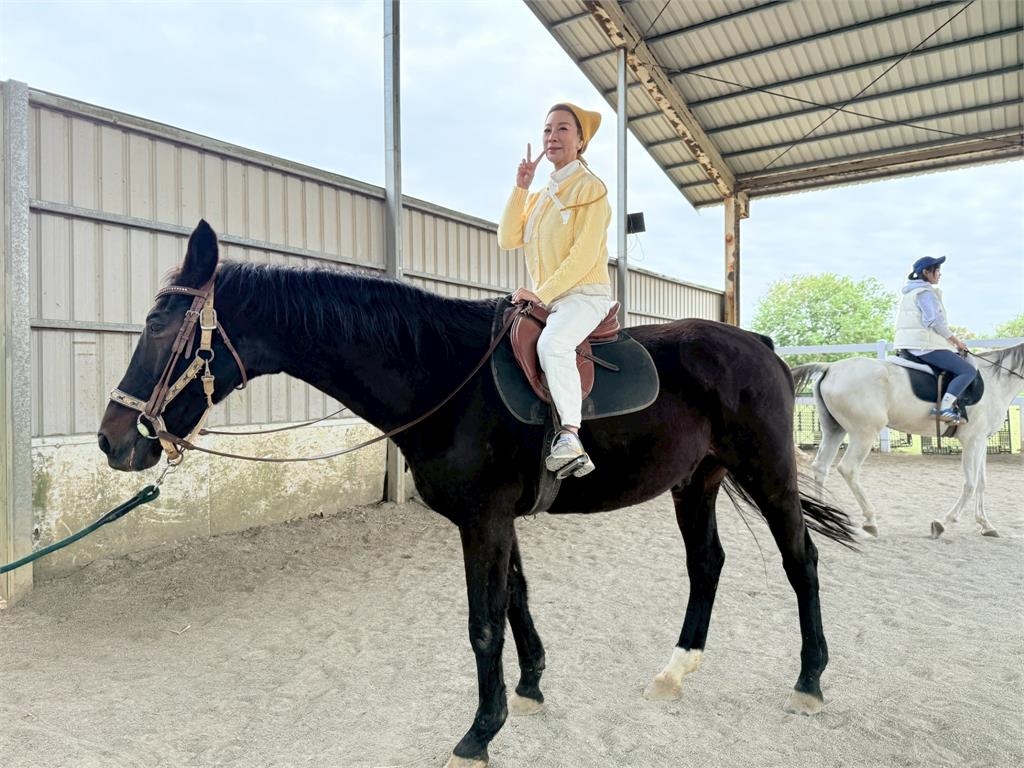 南珉貞初體驗騎馬上路!楊繡惠自爆當年拍戲馬匹失控甩飛空中