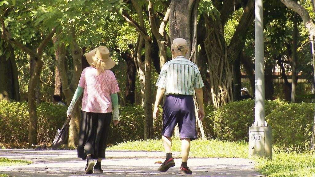 連10年下滑！去年僅出生10.7萬人　台灣「不想生」全球第一