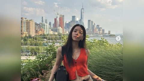 清純女神宋芸樺赴美後尺度大開　泳池畔罕見「解開束縛」　上帝視角洩火辣春光