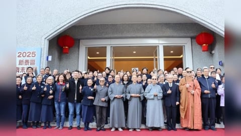 新泰歲末祝福聚善緣 點亮心燈傳愛暖人間