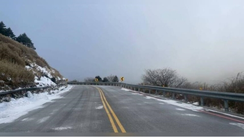 合歡山預警封路！入夜恐結冰　武嶺至松雪樓雙向禁止通行