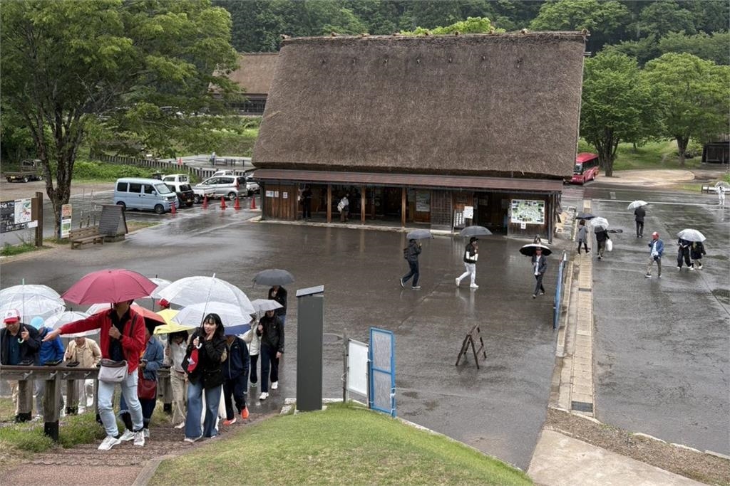 快新聞／遊客太多！日本白川鄉「8分之一是台灣人」　觀光公害引反彈