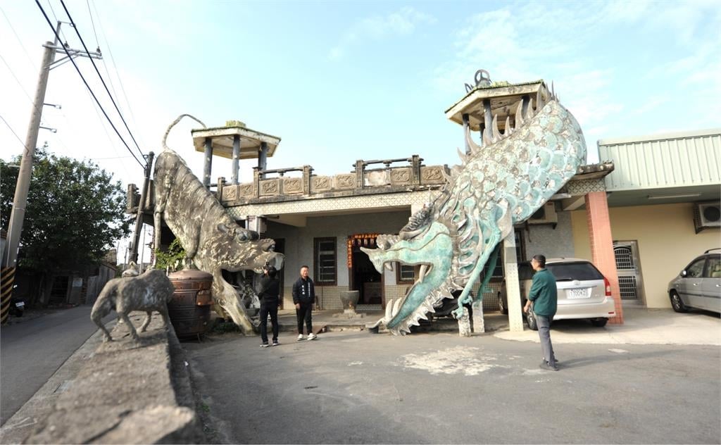 彰化「隱藏版龍虎塔」登新打卡點！43年歷史神似「高雄知名景點」屋主揭來由