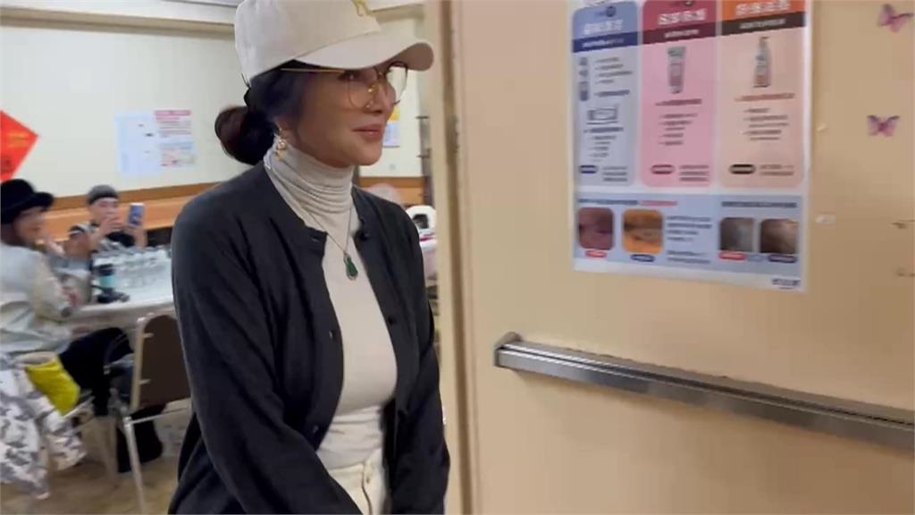 人美心也美!陳美鳳護理之家做公益 難得開金口獻唱歌曲