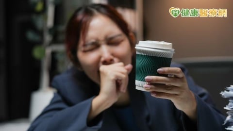 喝咖啡有人秒睡有人失眠？醫：代謝快慢看基因　易手抖心悸應控制攝取