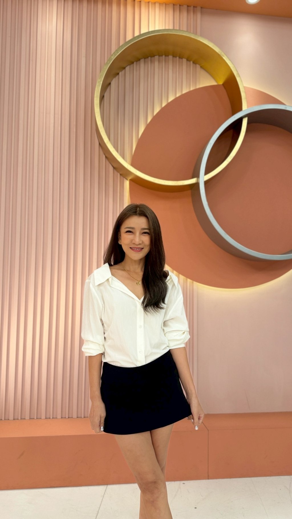 (影)／曾雅蘭超怕冷 冷到脫了鞋子後「套不回去」？