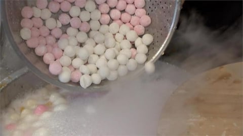 以為只是一碗湯熱量竟達一個便當!營養師曝「這甜湯」油脂澱粉爆表