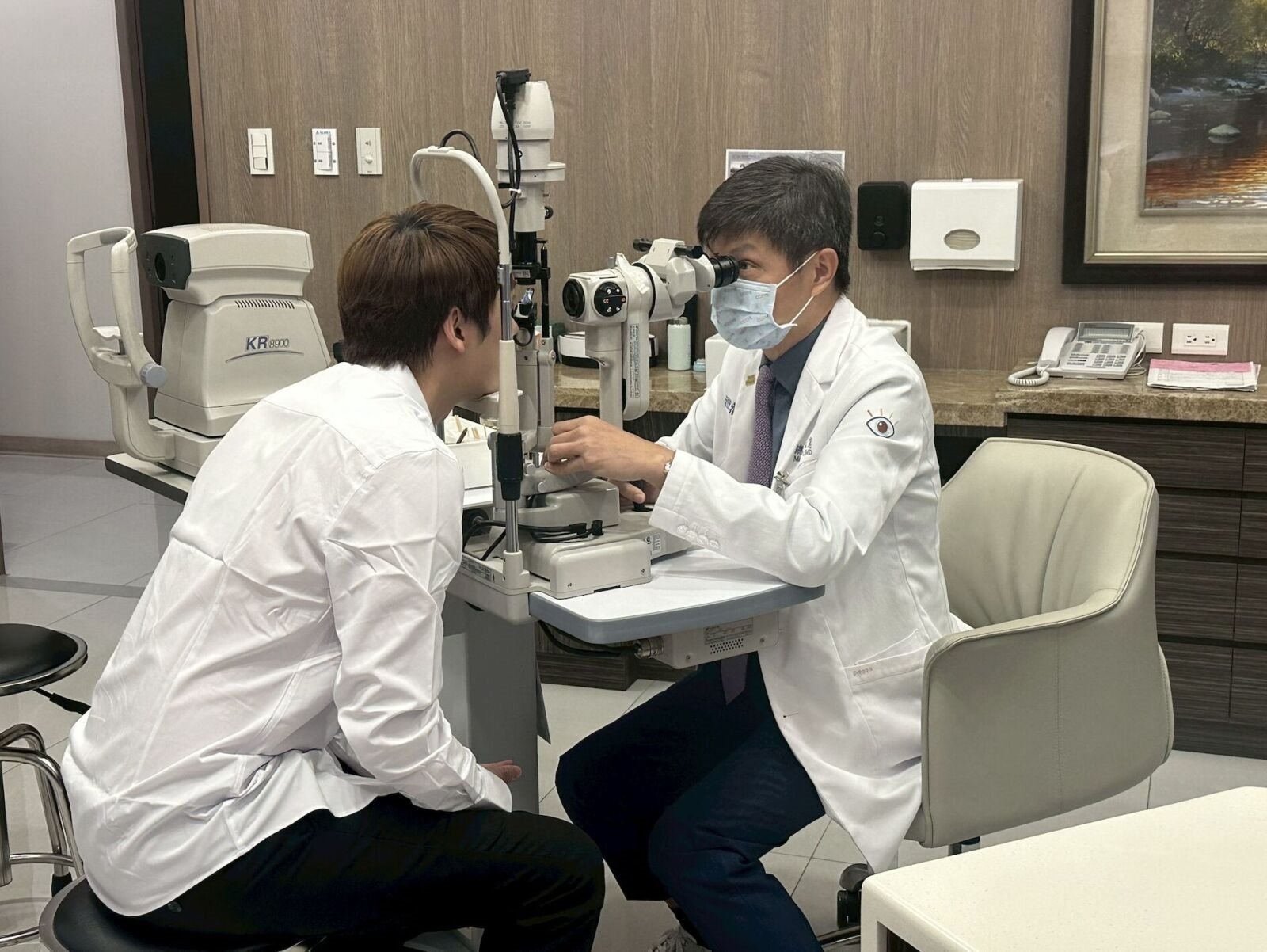 35歲教師近視暴衝600度 竟是「早發性白內障」徵兆 7