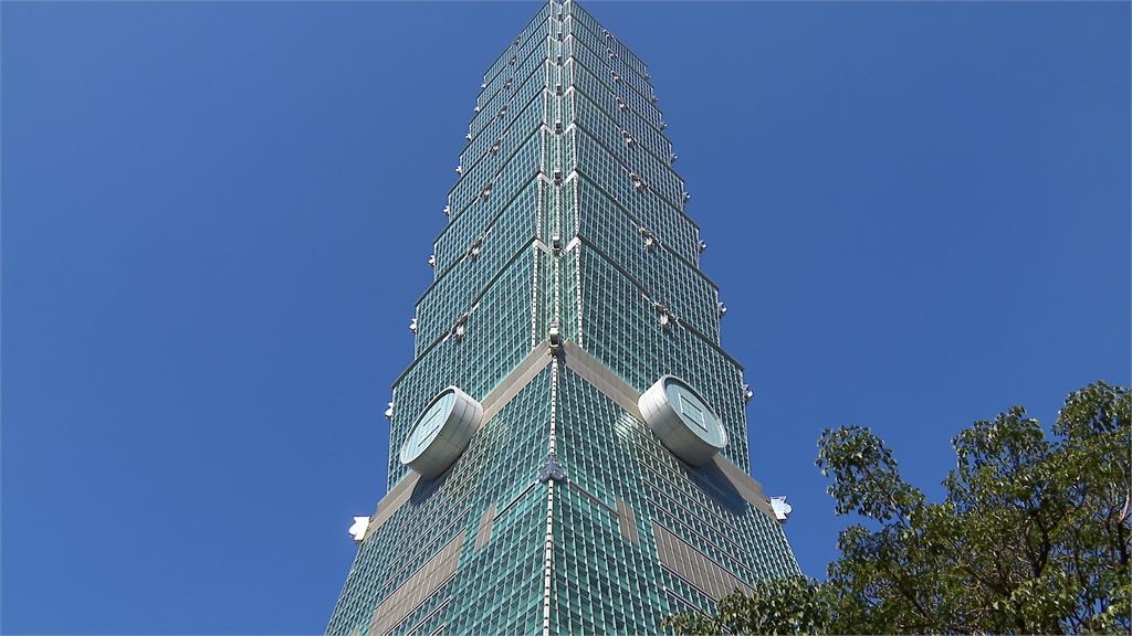 攀岩之神ALEX挑戰「徒手攀101」　全程直播公開、賈永婕證實了