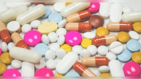 頭痛就吞止痛藥? 藥師示警「吃錯恐胃出血」:4招降低腸胃傷害