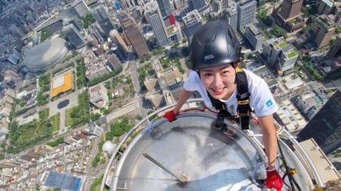 賈永婕為宣傳「狂人攀台北101」親自下海試爬！驚悚畫面曝她喊：我瘋子