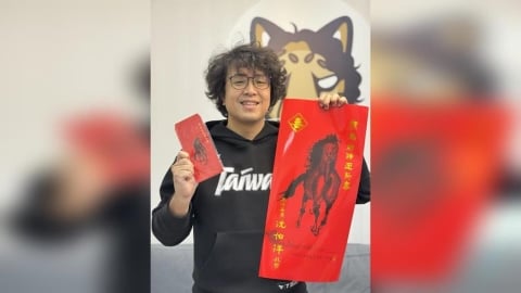 沈伯洋秀「爆炸頭馬」春聯　上萬網友按讚想索取