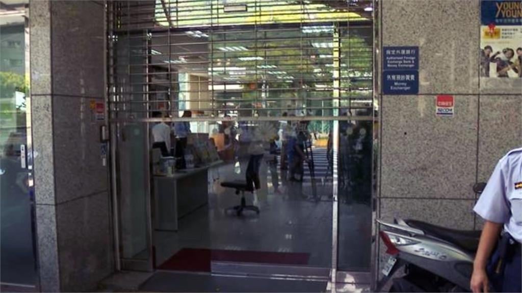 有錢人靠「2大行為」存出富腦袋！資深行員揭「財富累積的分水嶺」