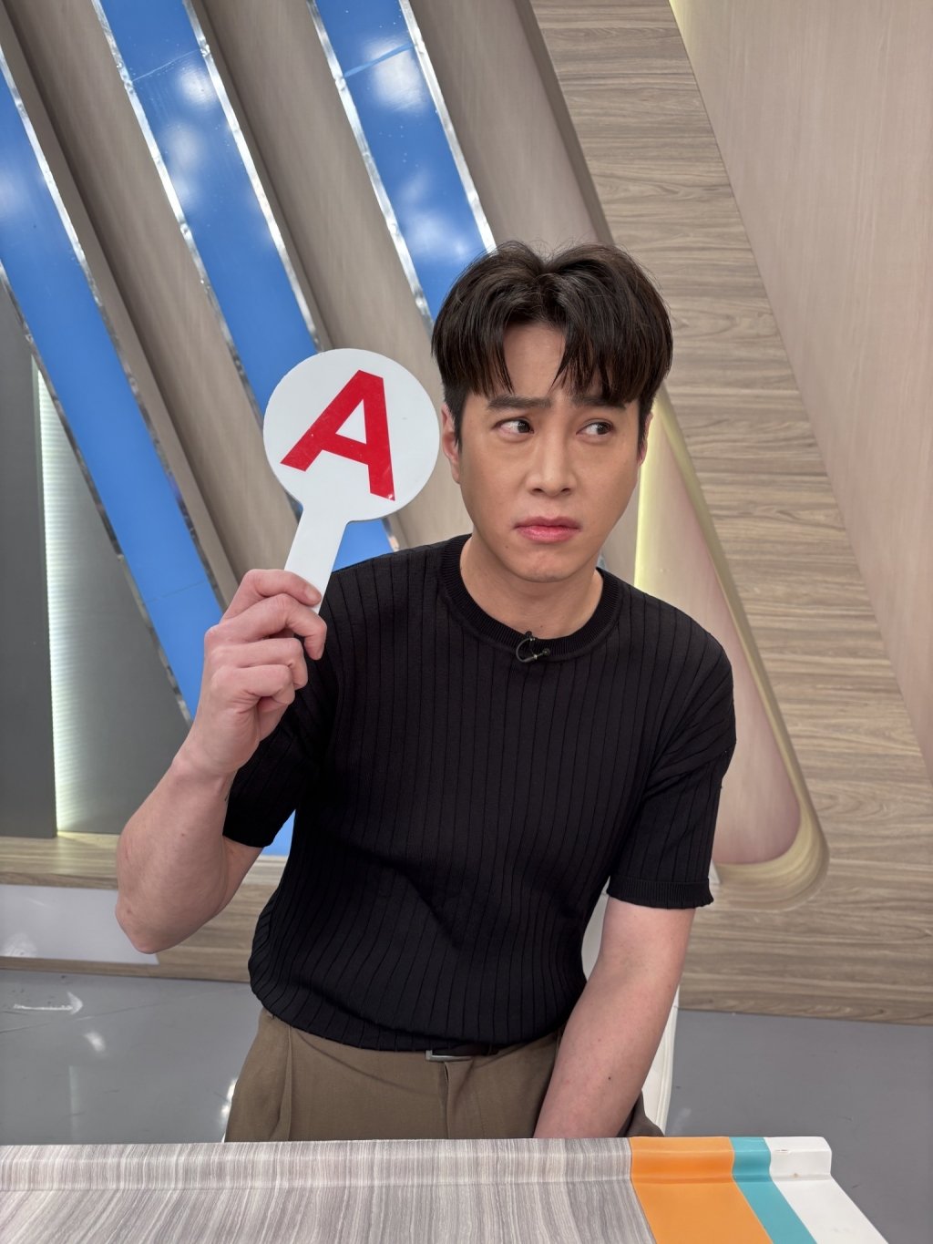 (影)／王思佳左攻吳東諺右打布蘭妮 出動白家綺來勸架？