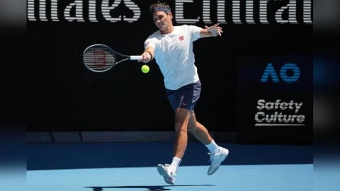 澳網(影)／費德勒退休三年身手依舊！擊敗世界第12名將再度征服墨爾本球場